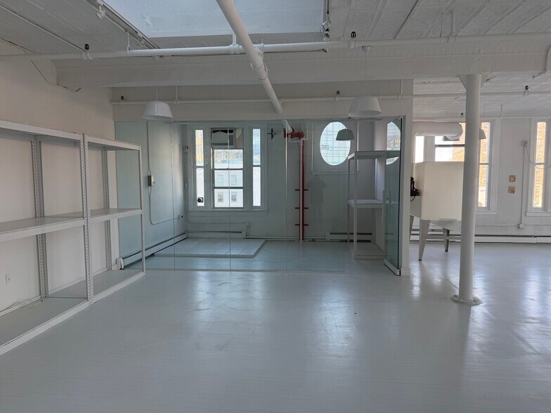 More Photos Of 285 W Broadway, New York Office For Lease