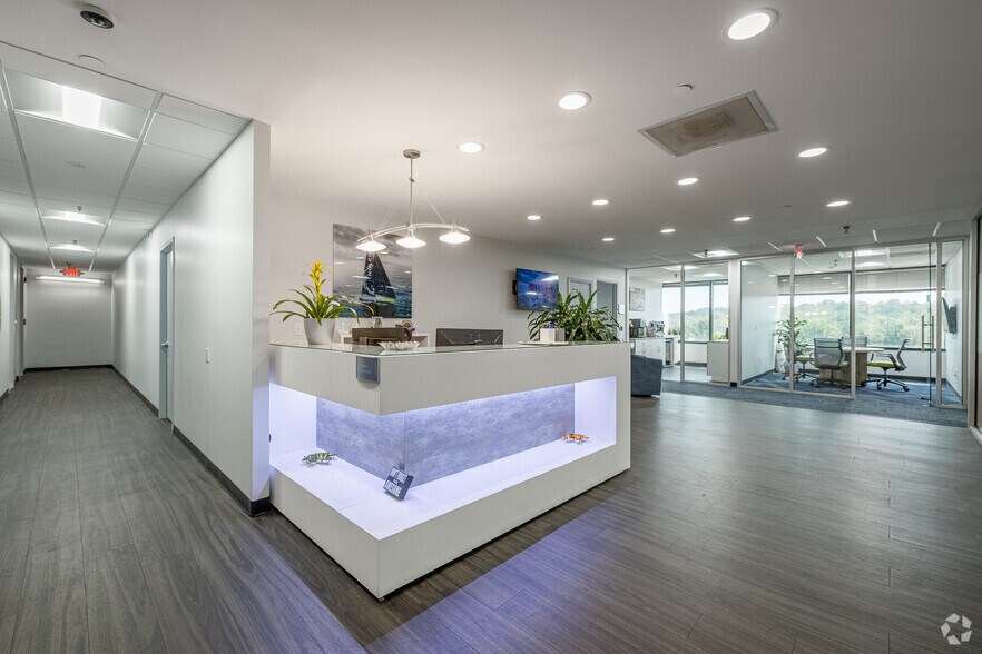 More Photos Of 6401 Golden Triangle Dr, Greenbelt Office For Lease