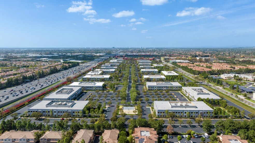 More Photos Of 320 Commerce Dr, Irvine Office For Lease