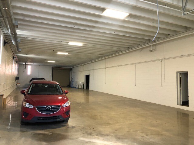 More Photos Of 223 N Boulder Ave, Tulsa General Retail For Lease