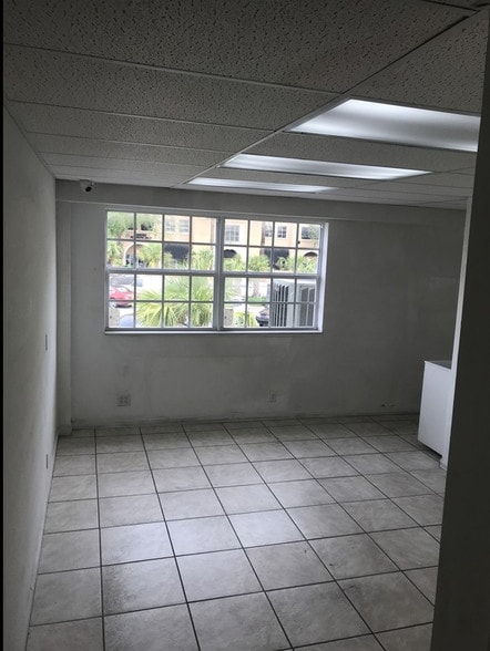 More Photos Of 355-359 Miracle Mile, Coral Gables Freestanding For Lease