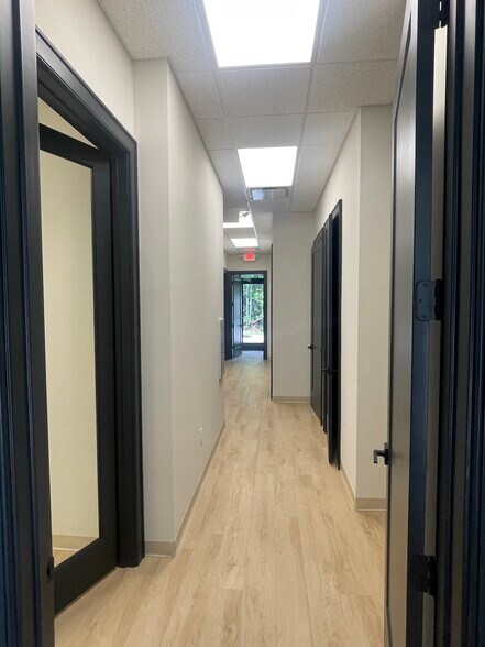 More Photos Of 3369 Argent Blvd, Ridgeland Office For Lease