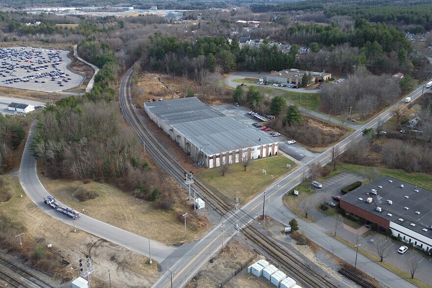 More Photos Of 6 Willow Rd, Ayer Warehouse For Lease