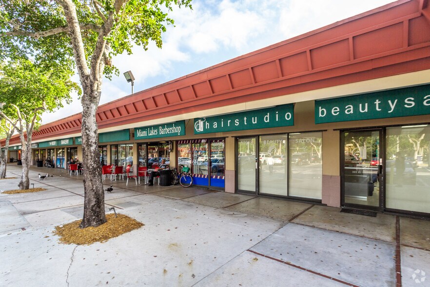 More Photos Of 13905-13975 NW 67th Ave, Miami Lakes General Retail For Lease