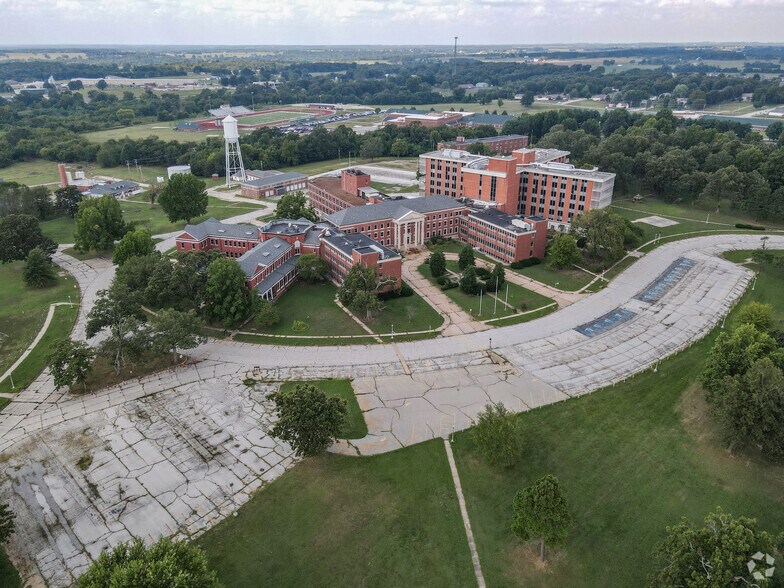 More Photos Of 600 N Main St, Mount Vernon Congregate Senior Housing For Sale