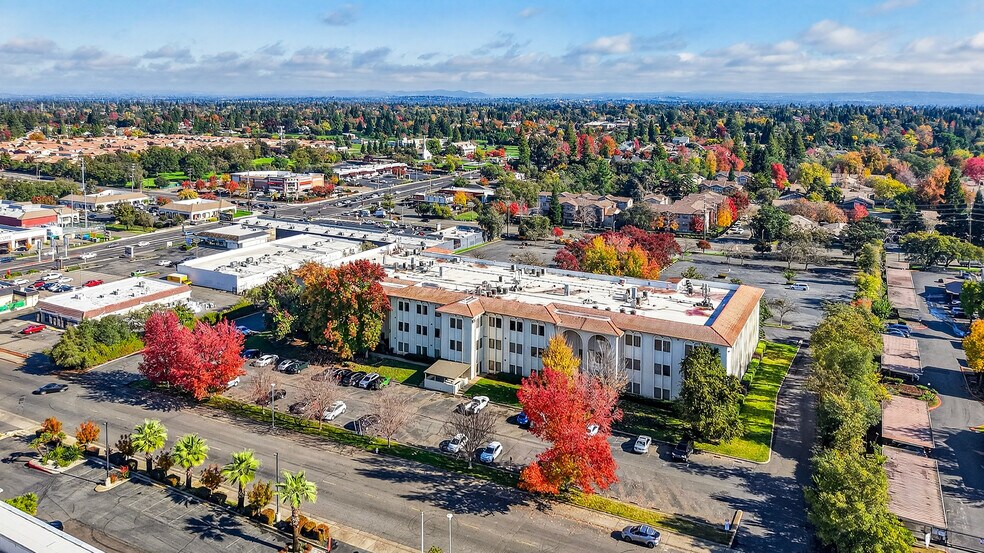 More Photos Of 6060 Sunrise Vista Dr, Citrus Heights Office For Sale