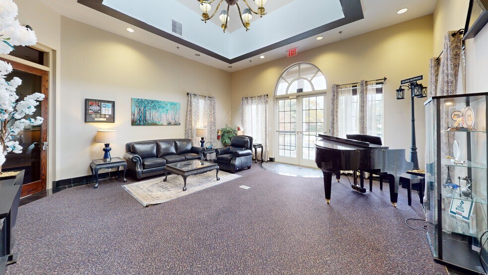 More Photos Of 500 Plantation Park Dr, Loganville Office For Lease