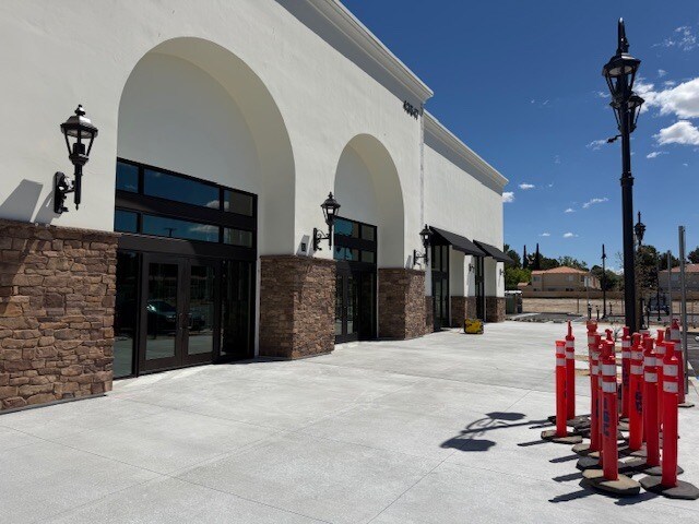 More Photos Of SWC Avenue K and 30th Street West, Lancaster Land For Lease