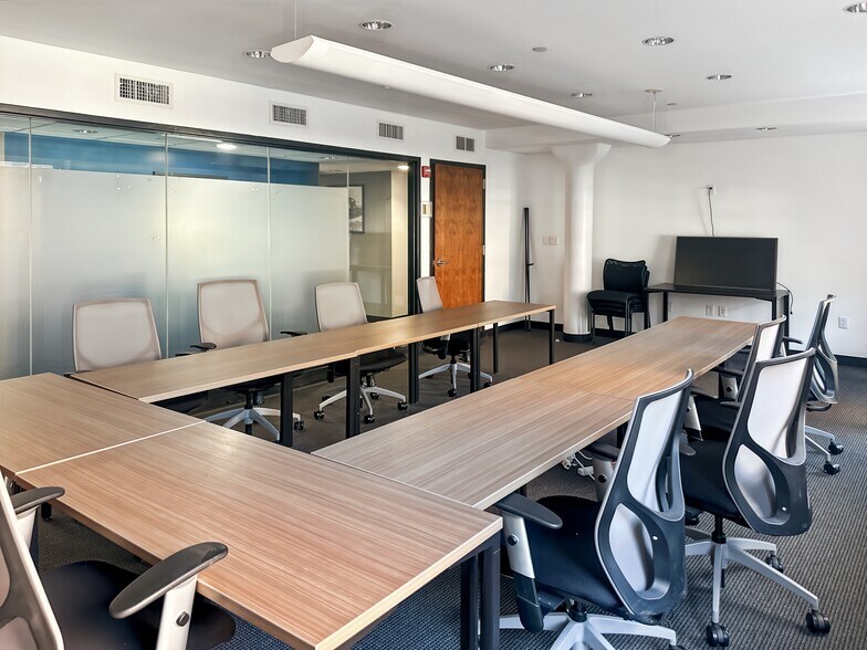 More Photos Of 90 Canal St, Boston Coworking Space