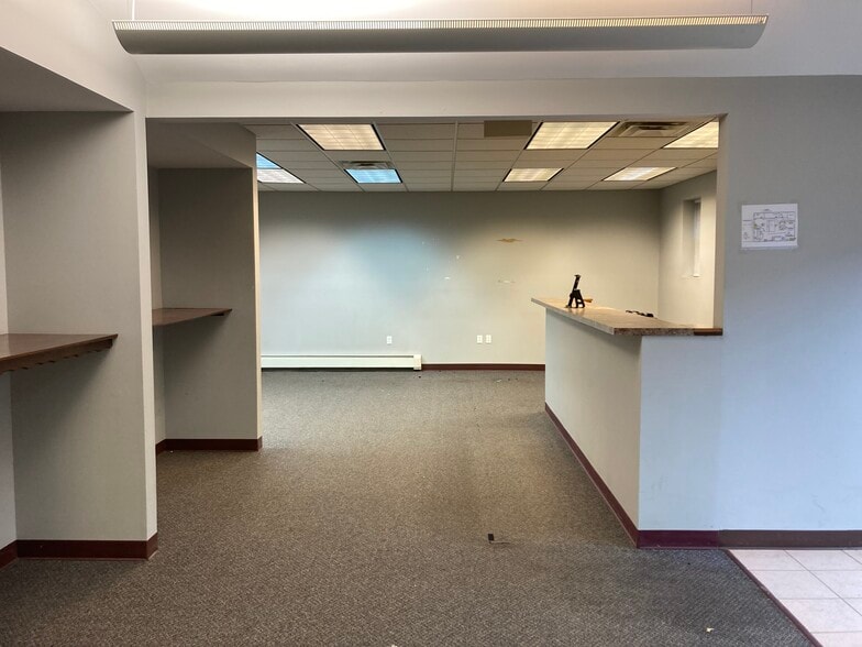 More Photos Of 831 E 2nd St, Duluth Office For Sale