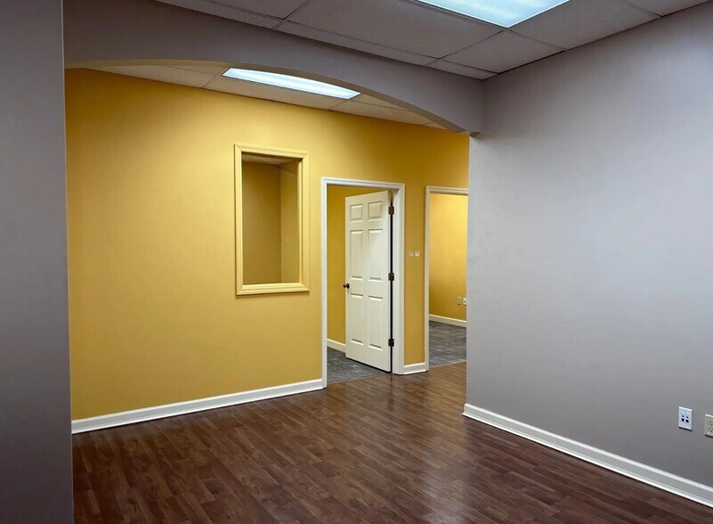 More Photos Of 312 W 1st St, Sanford Office For Lease