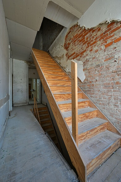 More Photos Of 1913 Central Ave, Cincinnati Office Residential For Sale