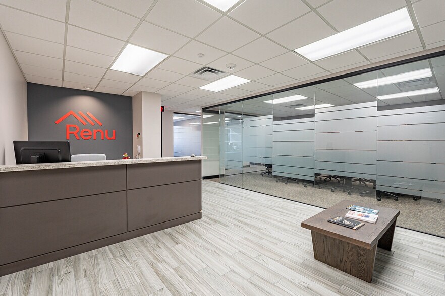 More Photos Of 7310 N 16th St, Phoenix Office For Lease