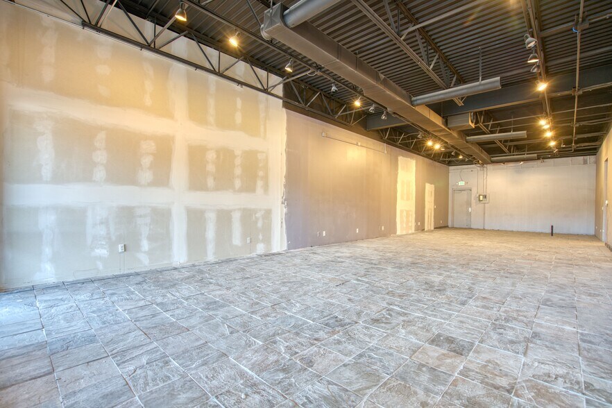 More Photos Of 310-370 S McCaslin Blvd, Louisville Freestanding For Lease