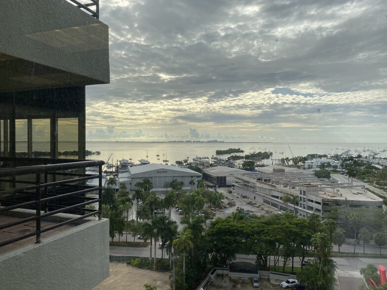 More Photos Of 2665 S Bayshore Dr, Coconut Grove Office For Lease