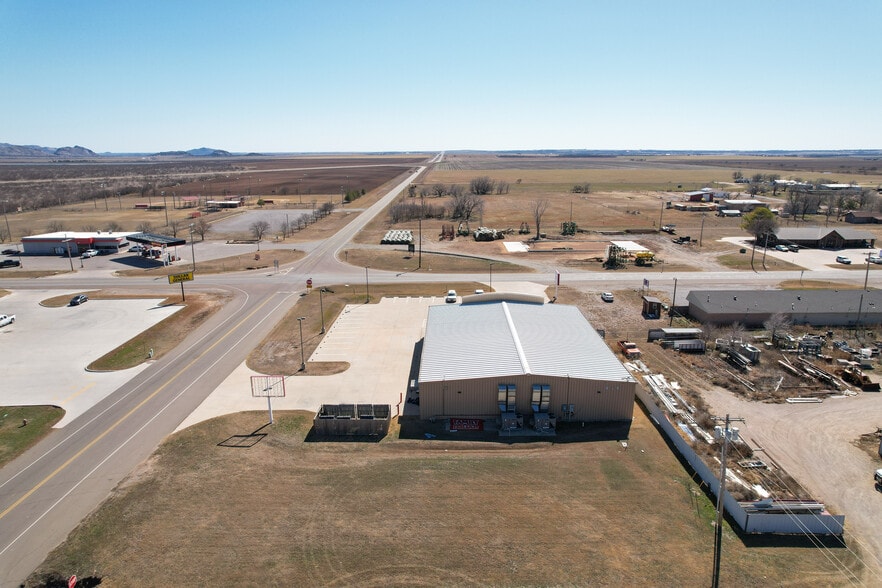 More Photos Of 215 E 1st St, Granite Freestanding For Sale