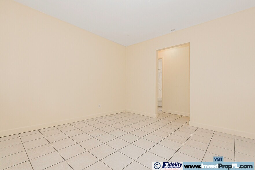 More Photos Of 2581 NE 11th Ct, Pompano Beach Multifamily For Sale