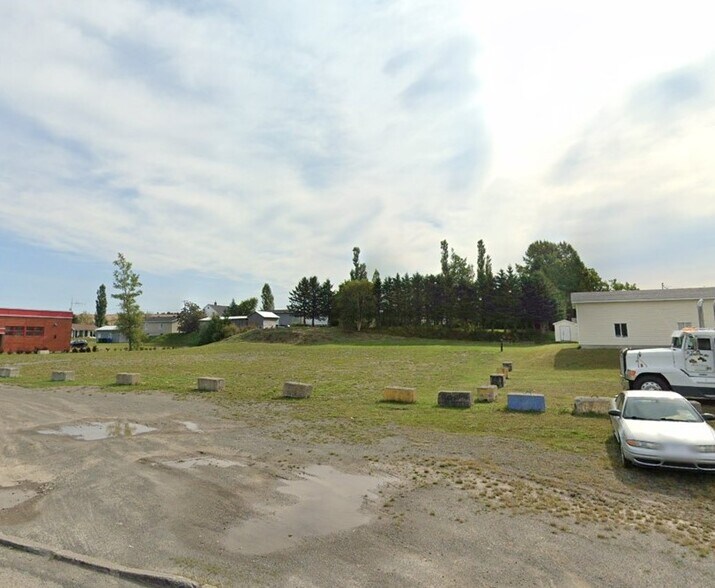 Primary Photo Of 9 Rte 132, Saint-fabien Land For Sale
