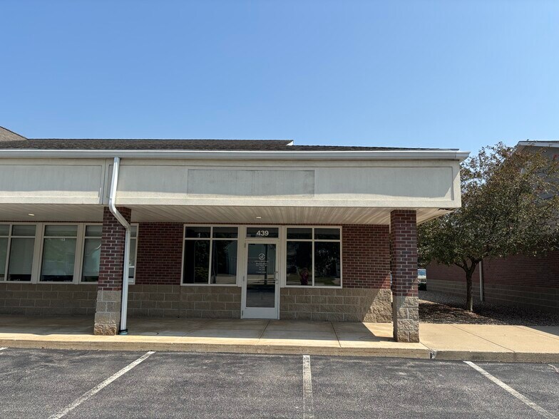 More Photos Of 431-445 Upton Dr, Saint Joseph Unknown For Lease
