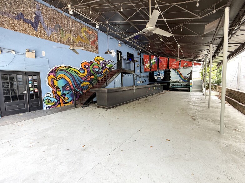 More Photos Of 1235 N Orange Ave, Orlando General Retail For Sale