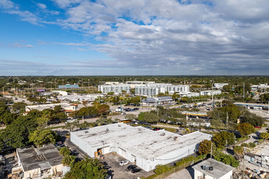 More Photos Of 101 S Congress Ave, Delray Beach Showroom For Lease