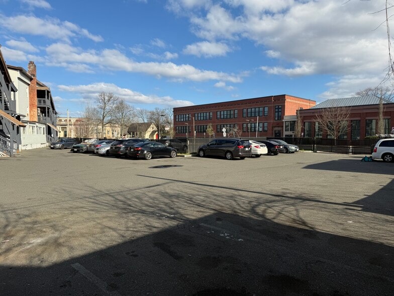 More Photos Of 356-364 Belmont Ave, Springfield Apartments For Sale