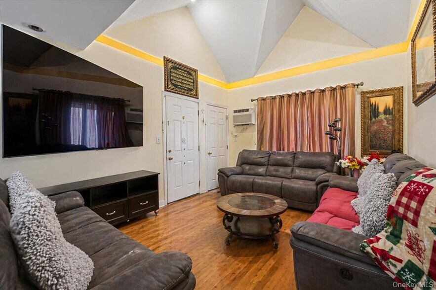 More Photos Of 2465 45th St, Astoria Multifamily For Sale