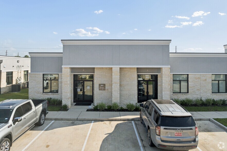 More Photos Of 26717 Westheimer Pky, Katy Medical For Sale