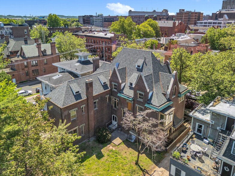 More Photos Of 51 Trumbull St, New Haven Office For Sale