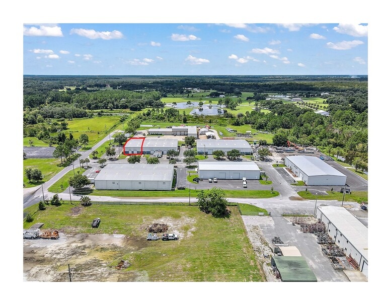 More Photos Of 31651 Executive Blvd, Leesburg Warehouse For Lease