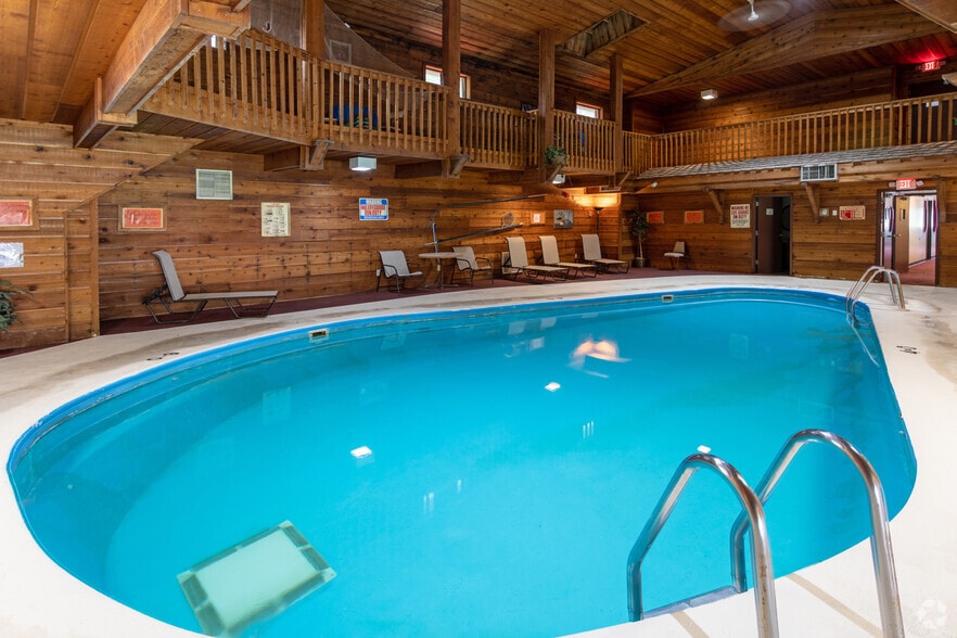 More Photos Of 9966 N State Road 27, Hayward Hotel For Sale