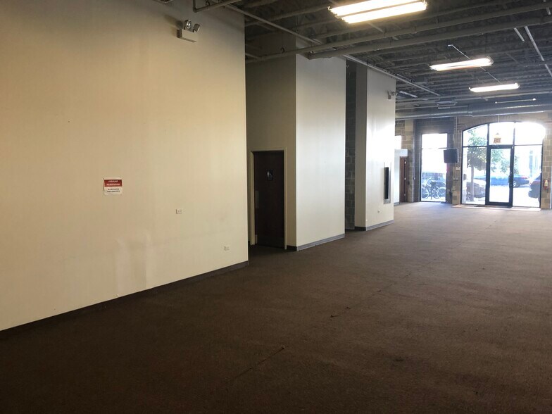 More Photos Of 711 W Grand Ave, Chicago Apartments For Sale