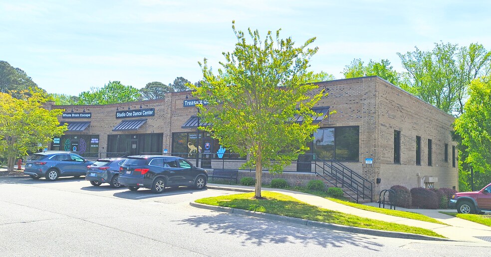Primary Photo Of 410 Upchurch St, Apex Flex For Lease