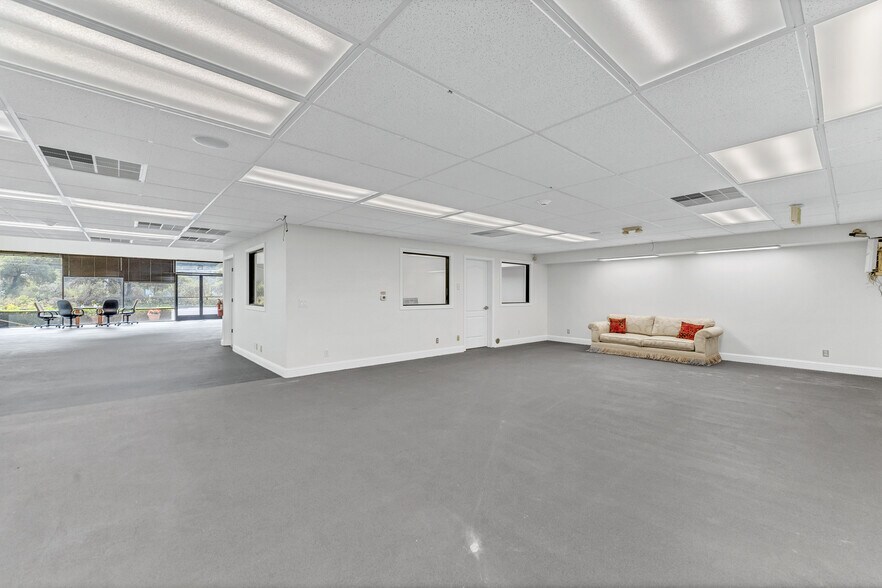 More Photos Of 1925 Francisco Blvd E, San Rafael Light Manufacturing For Lease