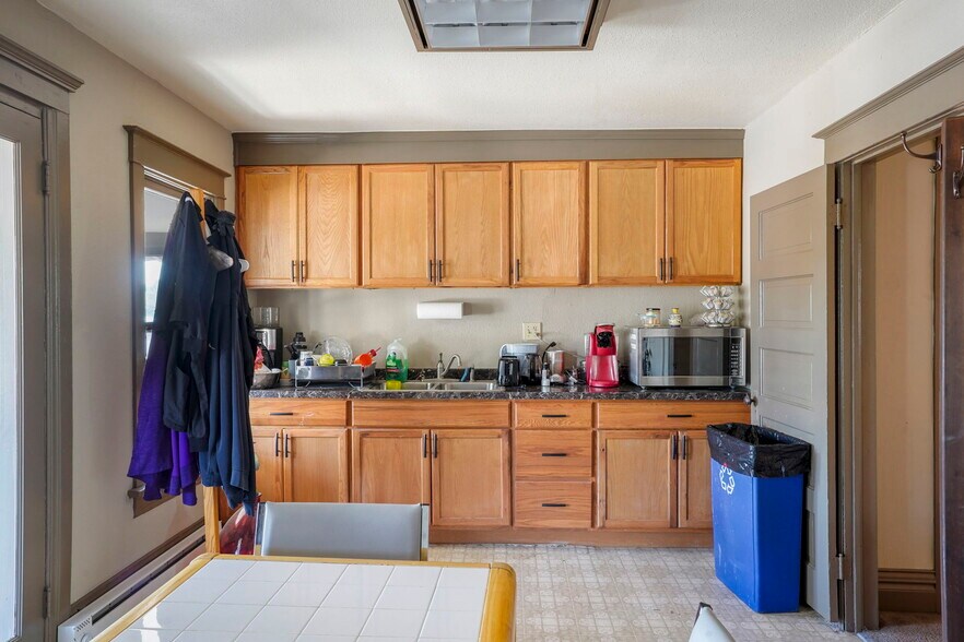 More Photos Of 3025 W 38th Ave, Denver Medical For Sale