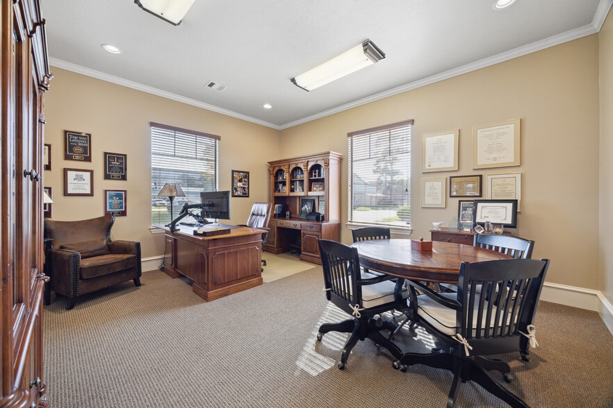 More Photos Of 12807 Jones Rd, Houston Medical For Sale