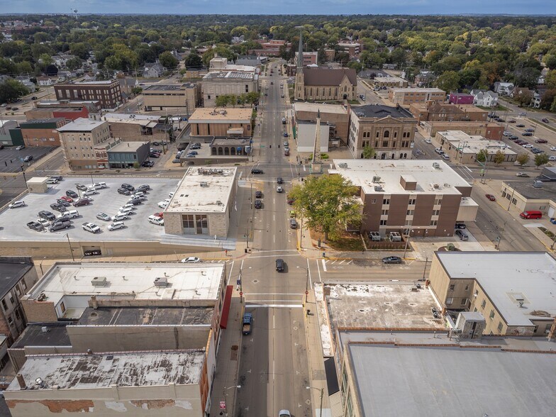 More Photos Of 26-30 W Stephenson St, Freeport General Retail For Sale