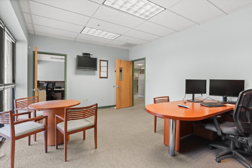 More Photos Of 339 Buschs Frontage Rd, Annapolis Medical For Sale