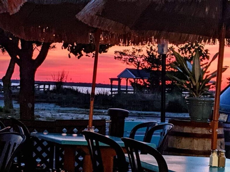 More Photos Of 607 Bay Blvd, Lavallette Restaurant For Sale