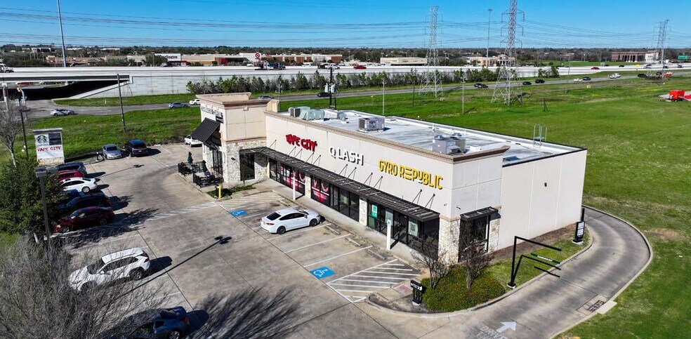 More Photos Of 10501 Pearland Pky, Houston Storefront For Sale