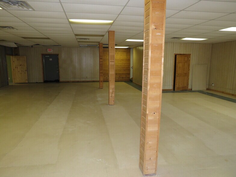 More Photos Of 264-272 S Front St, Braidwood Freestanding For Lease