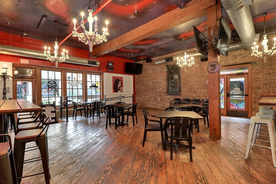 More Photos Of 45 W Broadway, Eugene Storefront Retail Residential For Sale