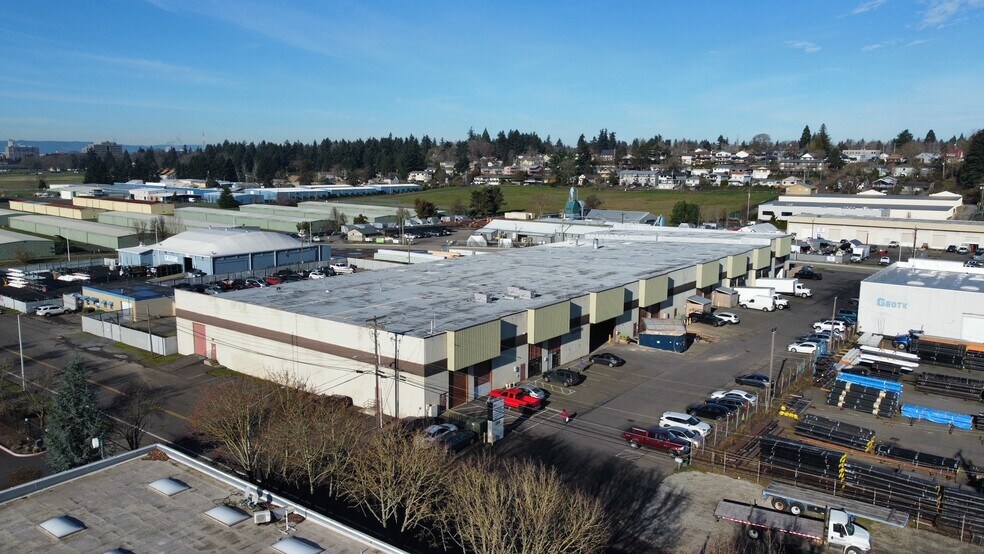 More Photos Of 2300 E 1st St, Vancouver Warehouse For Lease
