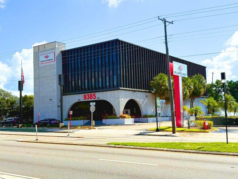 Primary Photo Of 9385 N 56th St, Temple Terrace General Retail For Lease