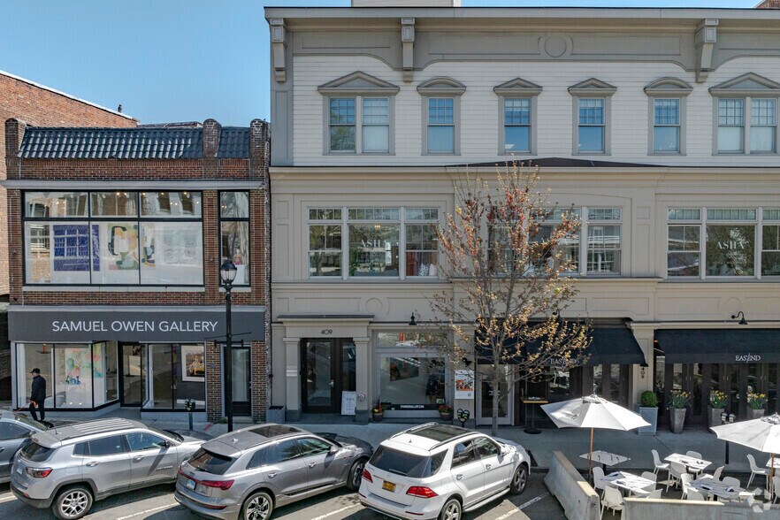 Primary Photo Of 407-409 Greenwich Ave, Greenwich Office For Lease
