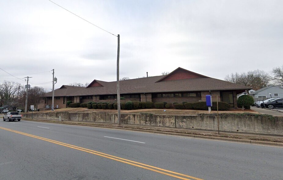 More Photos Of 5315 W 12th St, Little Rock Medical For Sale