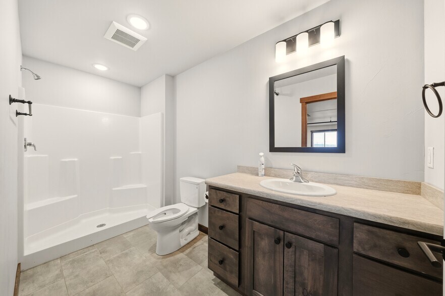 More Photos Of 1408 N Jackrabbit Ln, Belgrade Office For Sale