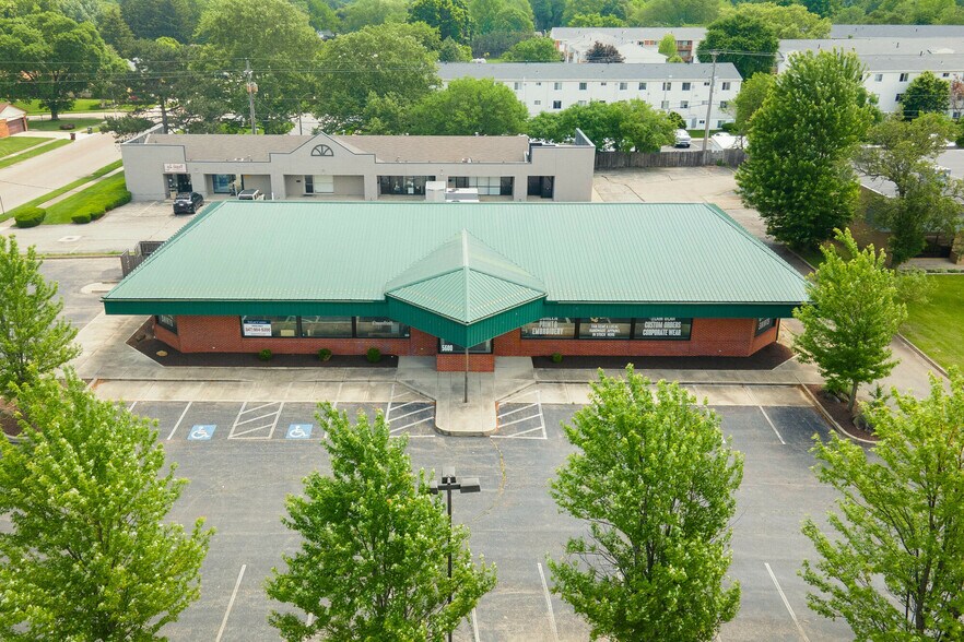 More Photos Of 5600 Bigger Rd, Kettering Freestanding For Lease