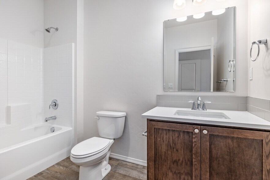 More Photos Of 1859 NW Enterprise St, Mountain Home Multifamily For Sale