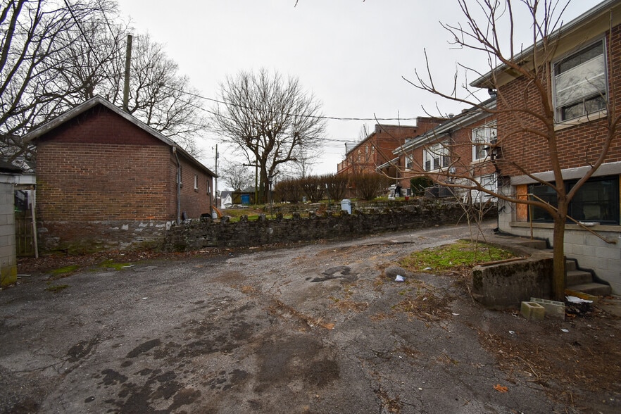 More Photos Of 321 S Main St, Harrodsburg Apartments For Sale